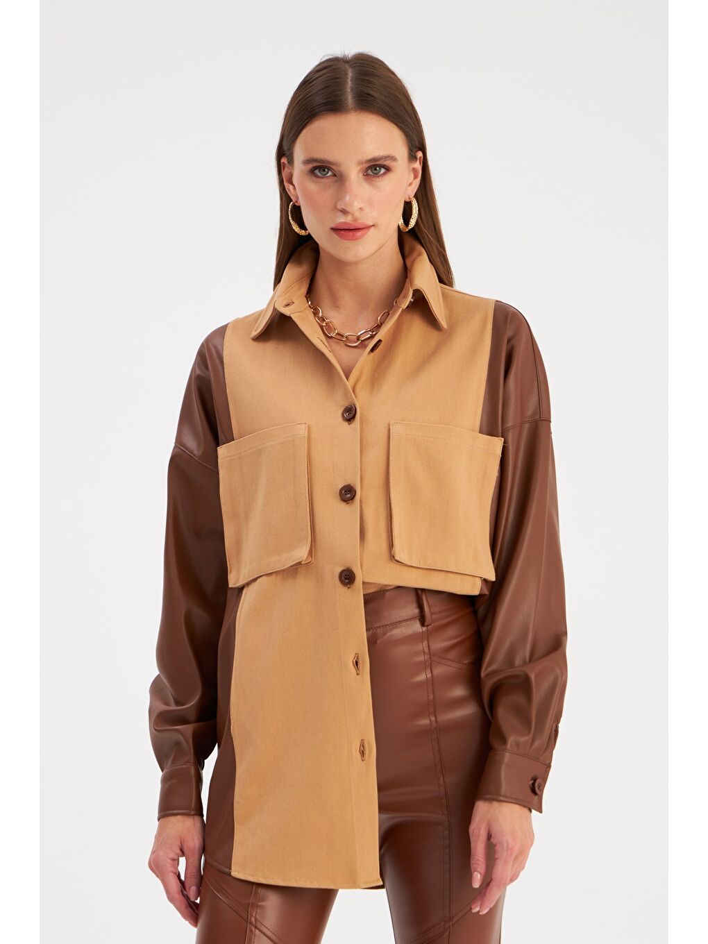 Kahverengi Cepli Deri Detaylı Gömlek - Kahve-Bej-3