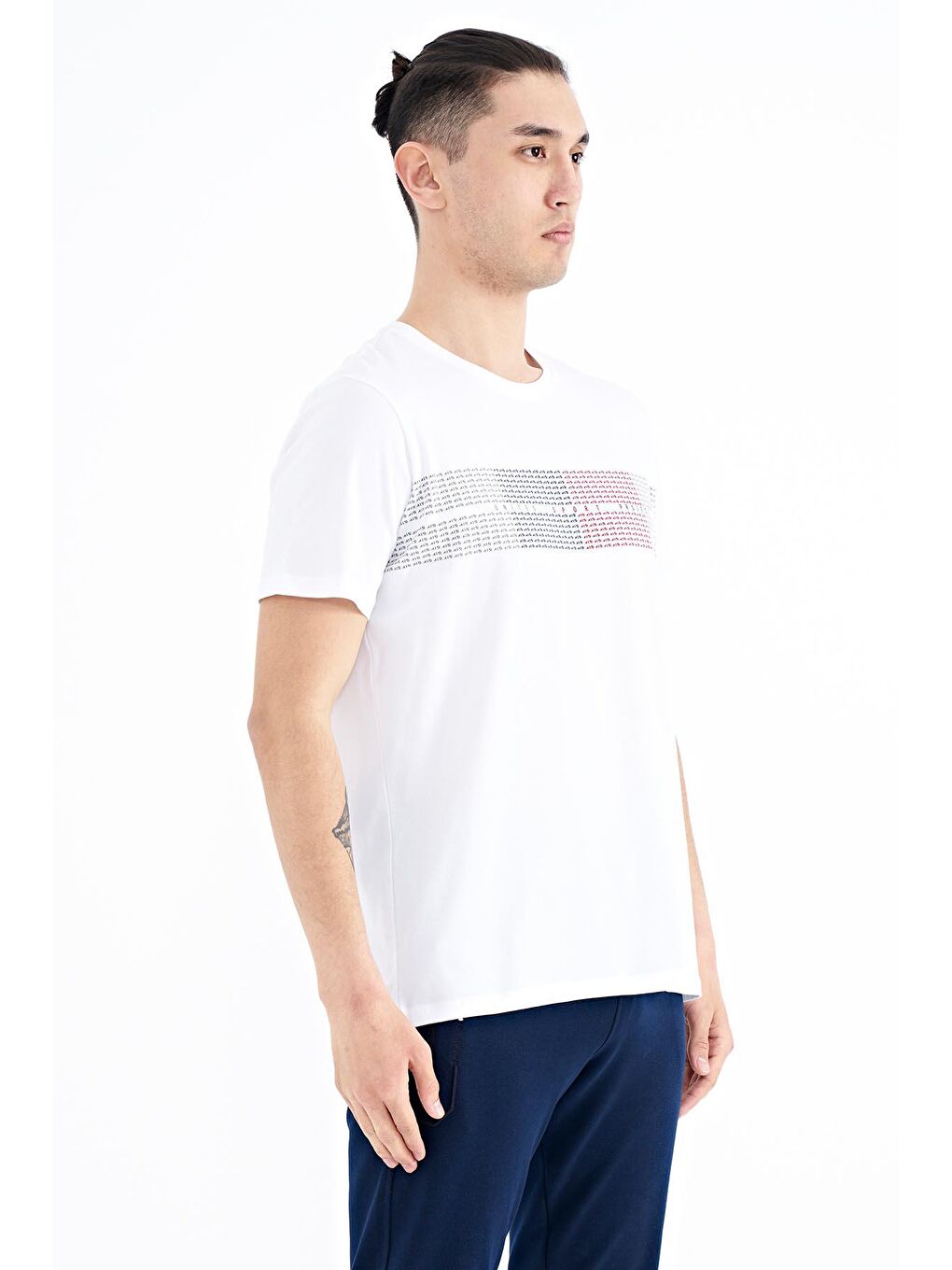 Beyaz Minimal Yazı Baskılı Standart Kalıp Erkek Tişört - 88182-3