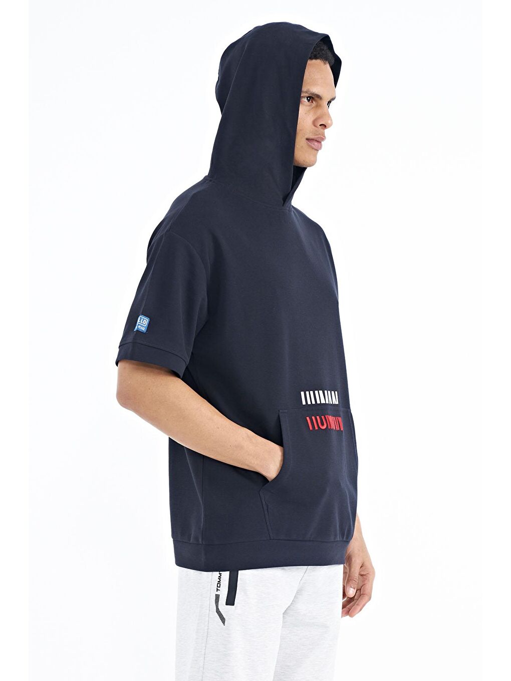 TOMMYLIFE Lacivert Kanguru Cepli Yazı Nakışlı Kapüşonlu Erkek T-Shirt - 88195 - 4