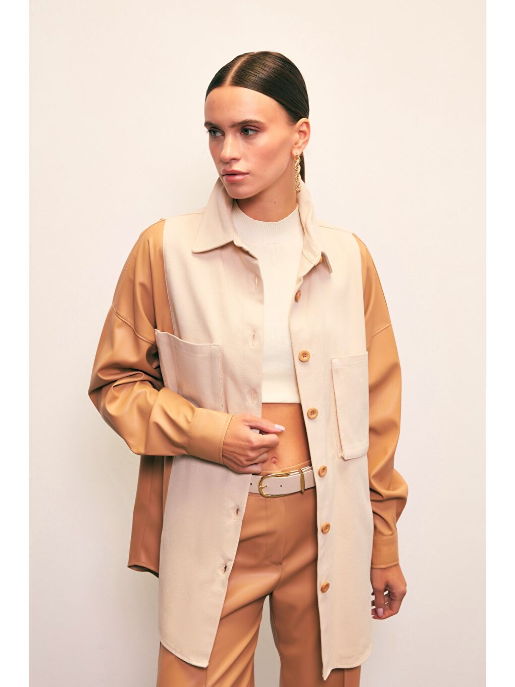 Cepli Deri Detaylı Gömlek - Bej-Taş-3