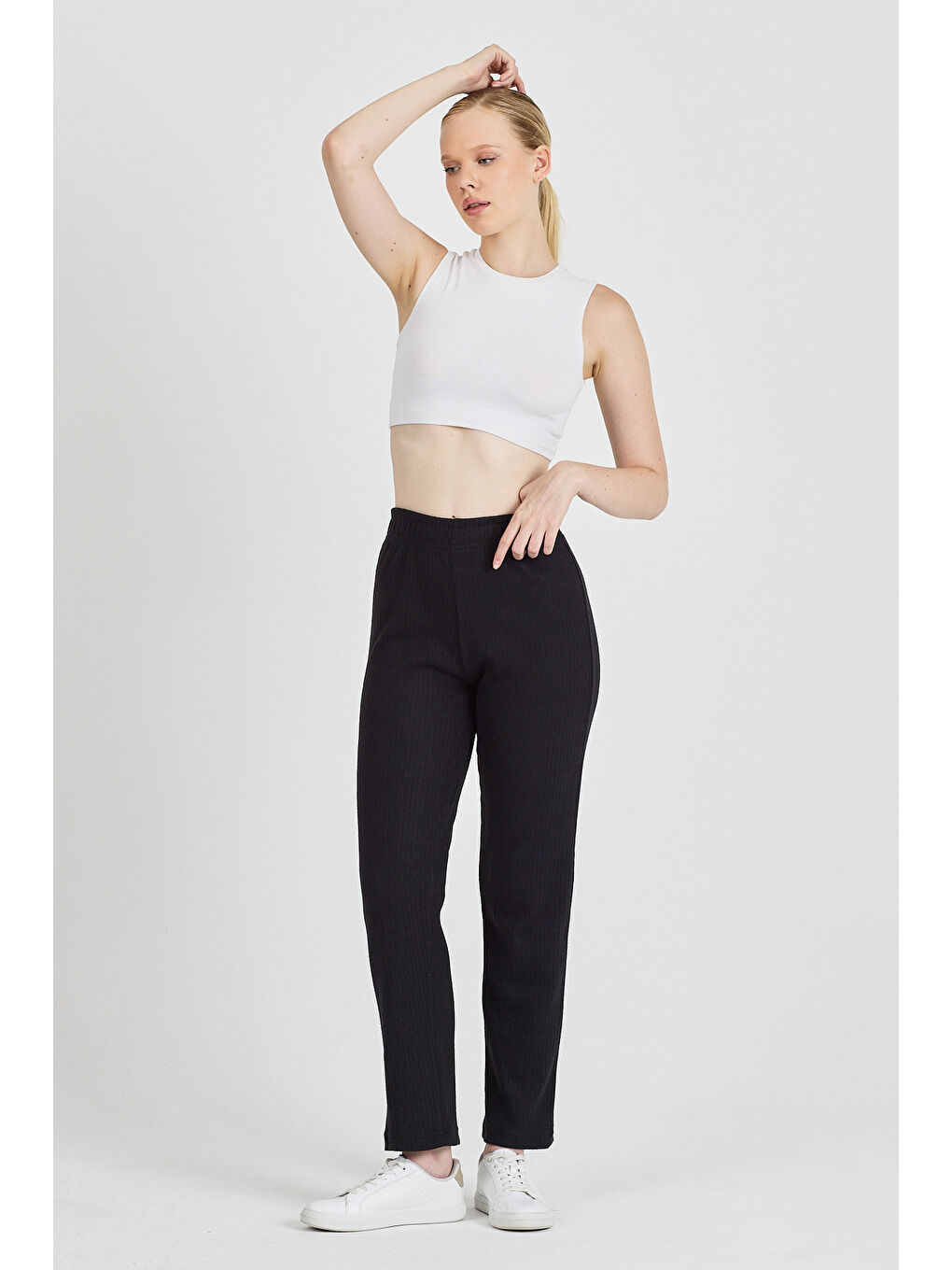 Kadın Siyah Yüksek Bel Fitilli Bol Paça Günlük İnce Eşofman Altı Pijama-1