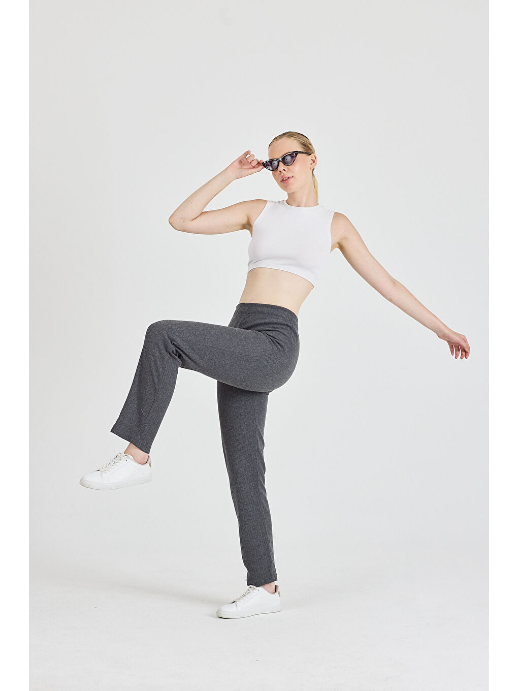 Gri Kadın Füme Yüksek Bel Fitilli Bol Paça Günlük İnce Eşofman Altı Pijama-4