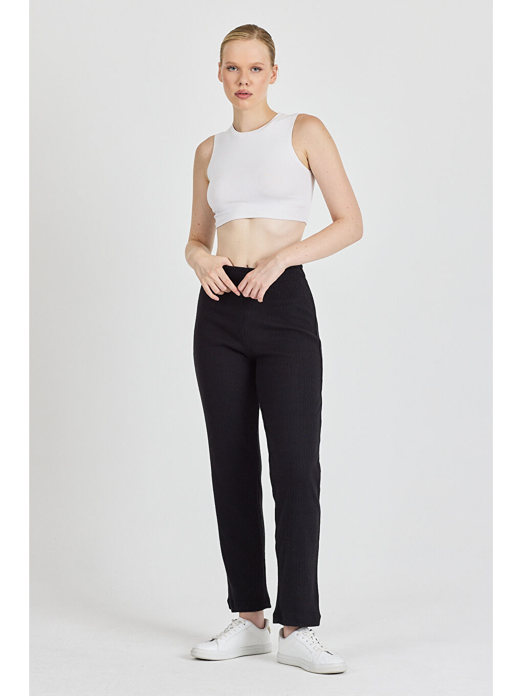 Kadın Siyah Yüksek Bel Fitilli Bol Paça Günlük İnce Eşofman Altı Pijama-2