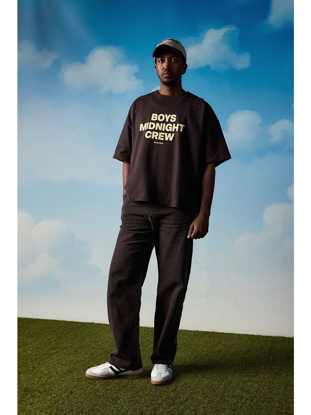 Erkek Boxy Fit Bisiklet Yaka Yazı Baskılı T-Shirt Kahverengi-4