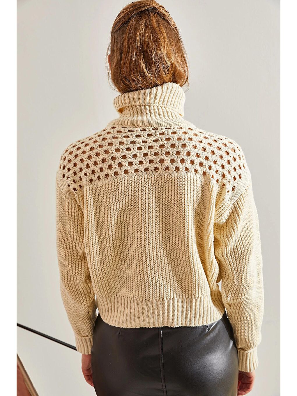 Bej Kadın Balıkçı Yaka Ajurlu Triko Kazak-4