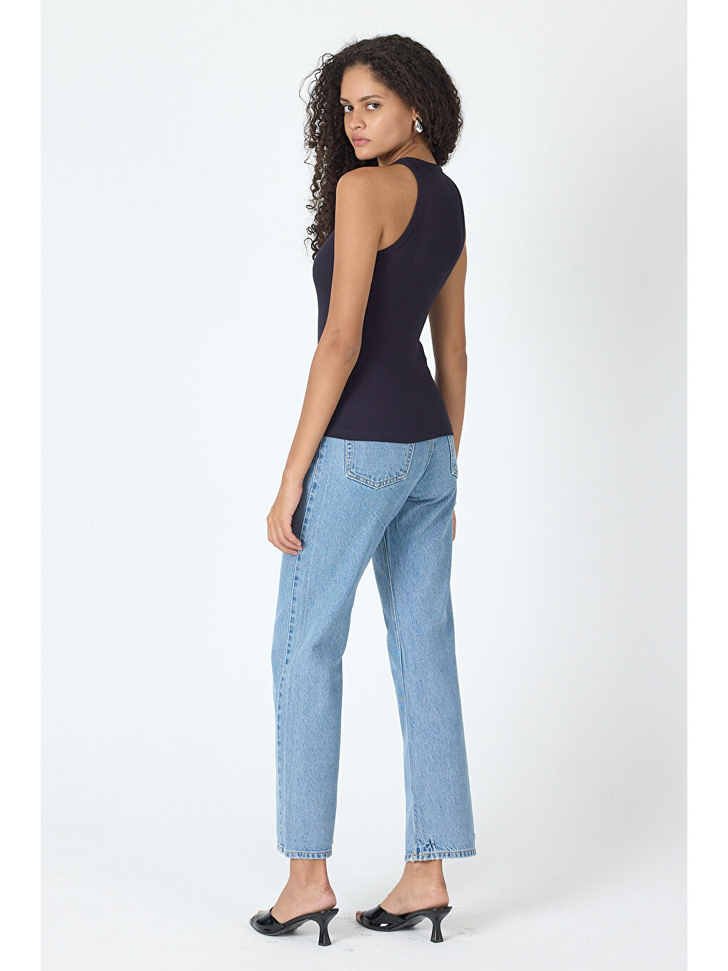 Gri Fitilli Regular Fit Normal Kalıp Siyah-Beyaz Bisiklet Yaka Sıfır Kol Pamuklu 2'li Kadın Atlet-6