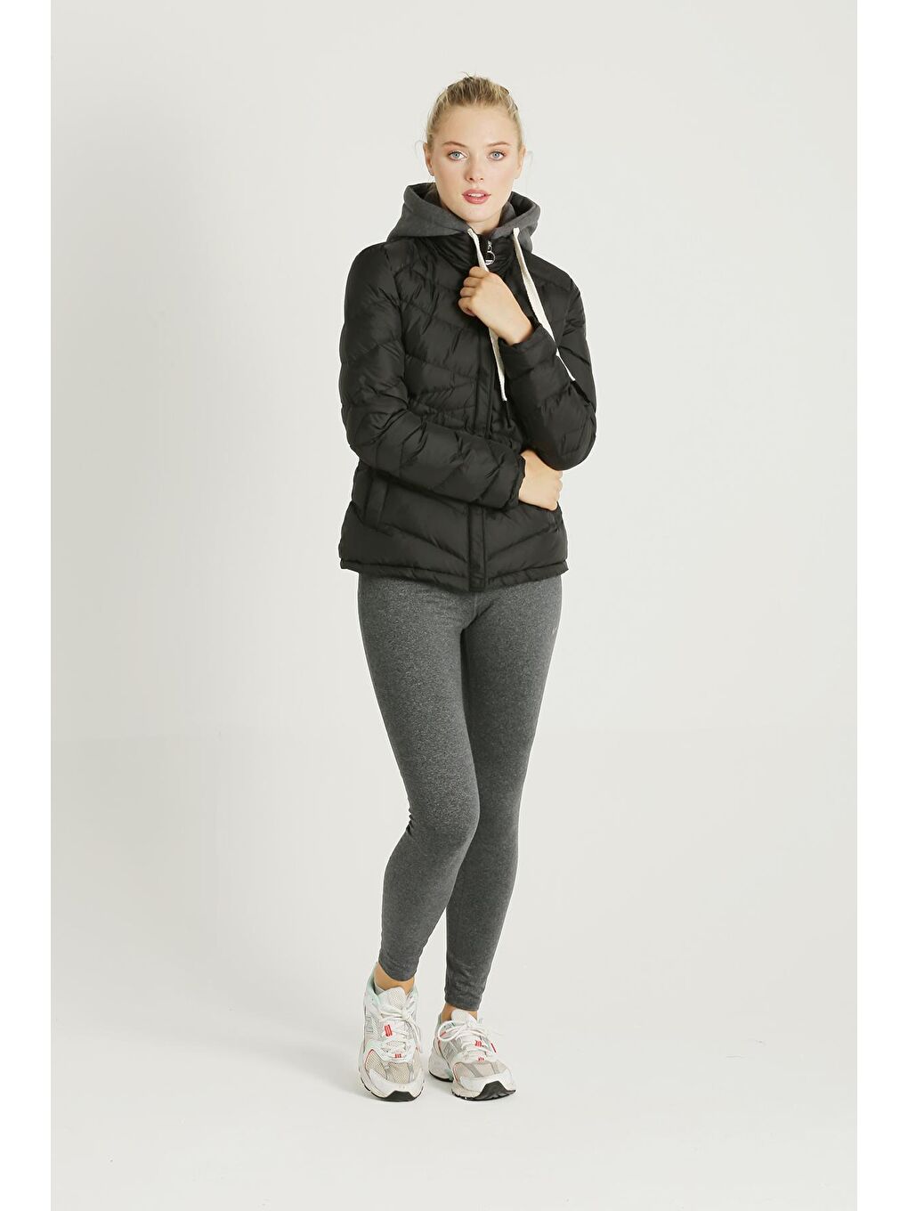 Siyah Kalın Şişme Mont AB-K50019LNS-5