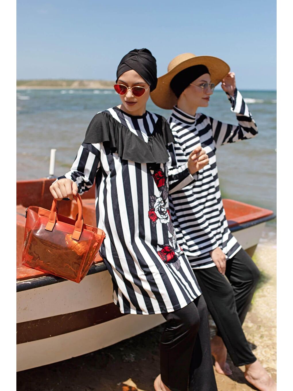 4’lü Siyah beyaz Çizgili Desenli Tam Kapalı Tesettür Mayo M2009-2