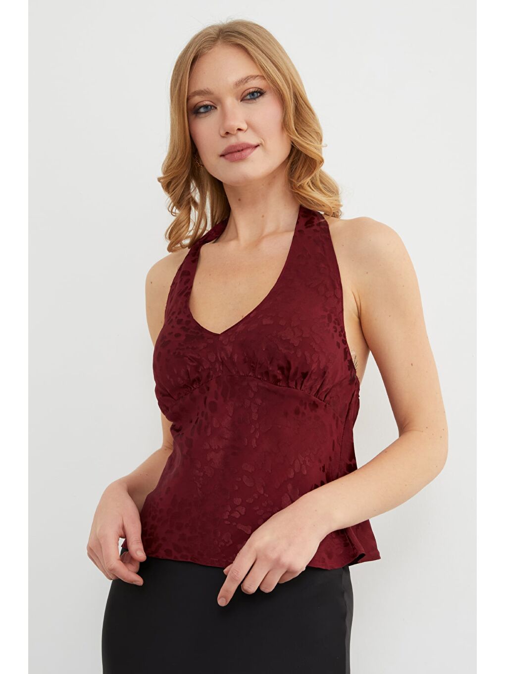 Bordo Leopar Desenli Boyundan Bağlamalı Saten Bluz-1