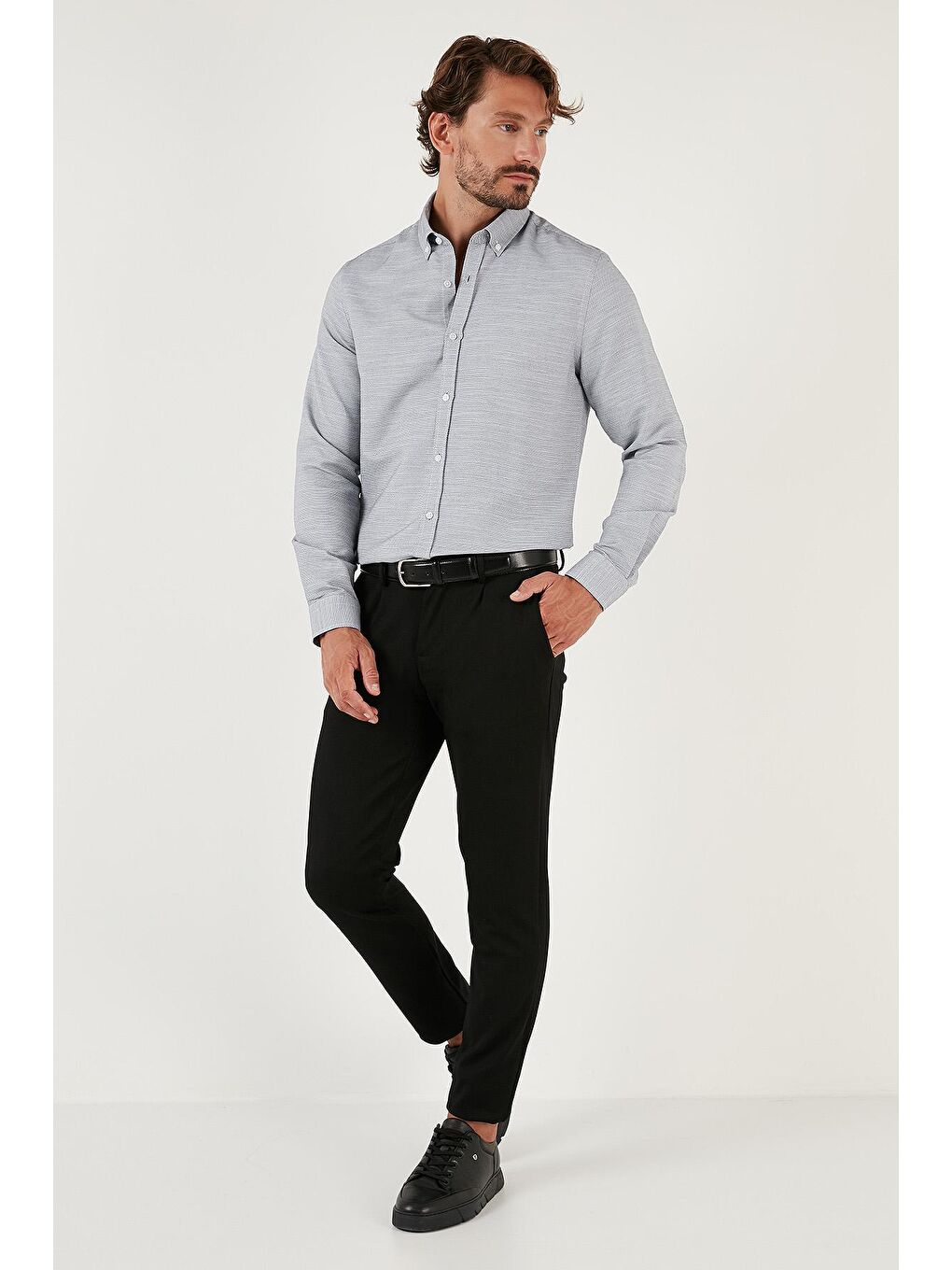 Siyah Pamuk Karışımlı Uzun Kollu Slim Fit Gömlek CF23S7494-3