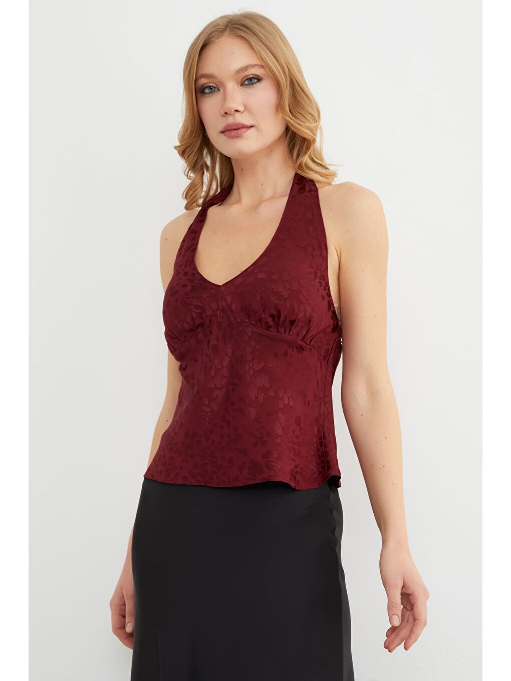 Bordo Leopar Desenli Boyundan Bağlamalı Saten Bluz-4