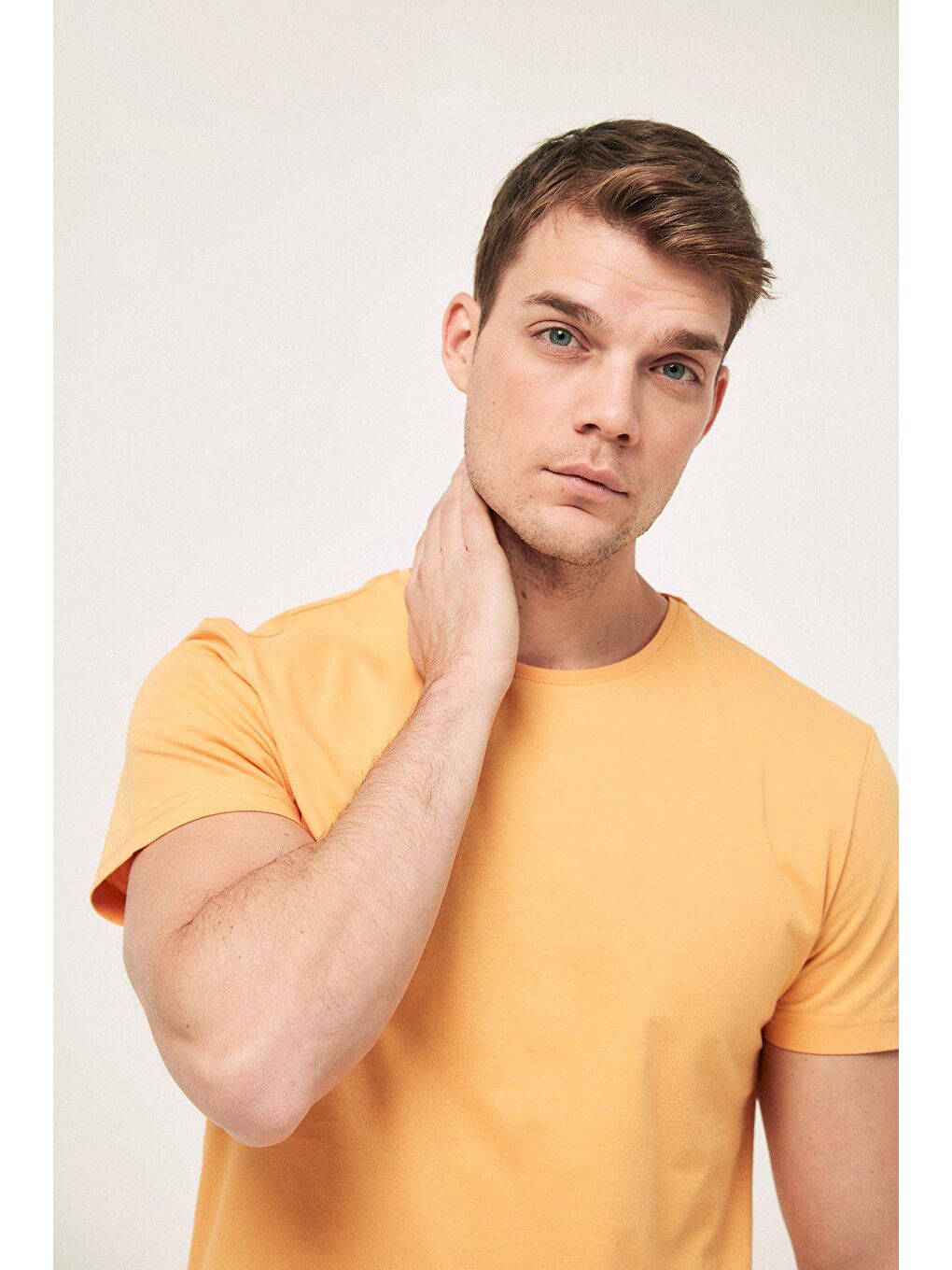 Sarı Bisiklet Yaka Basic Tişört