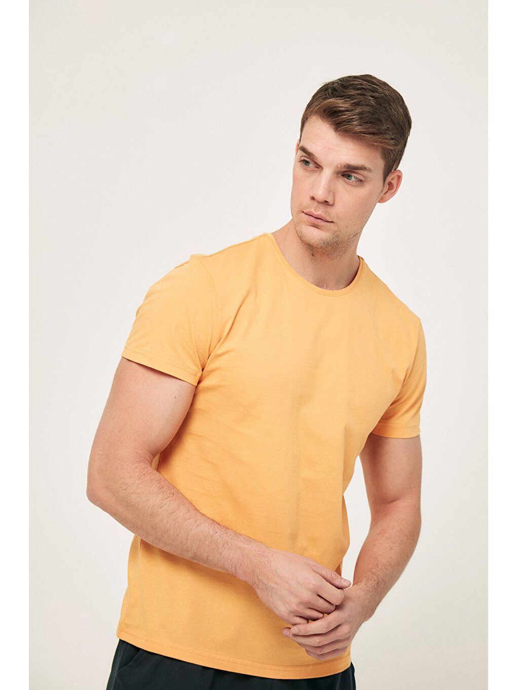 Sarı Bisiklet Yaka Basic Tişört-1