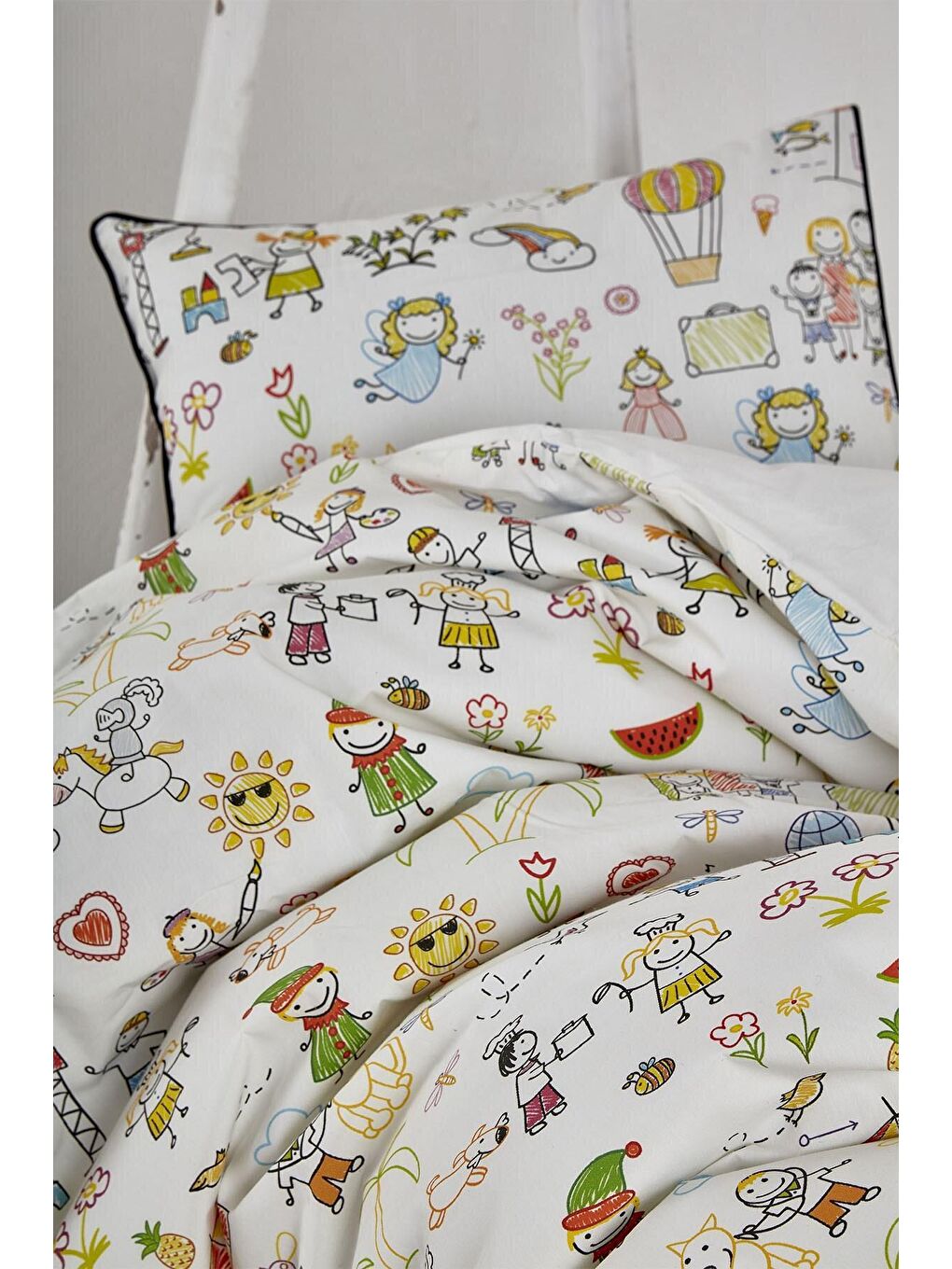 Karışık Carnaval Bebek Nevresim Takımı %100 Organik Pamuk Baskılı 100x150 Cm-2