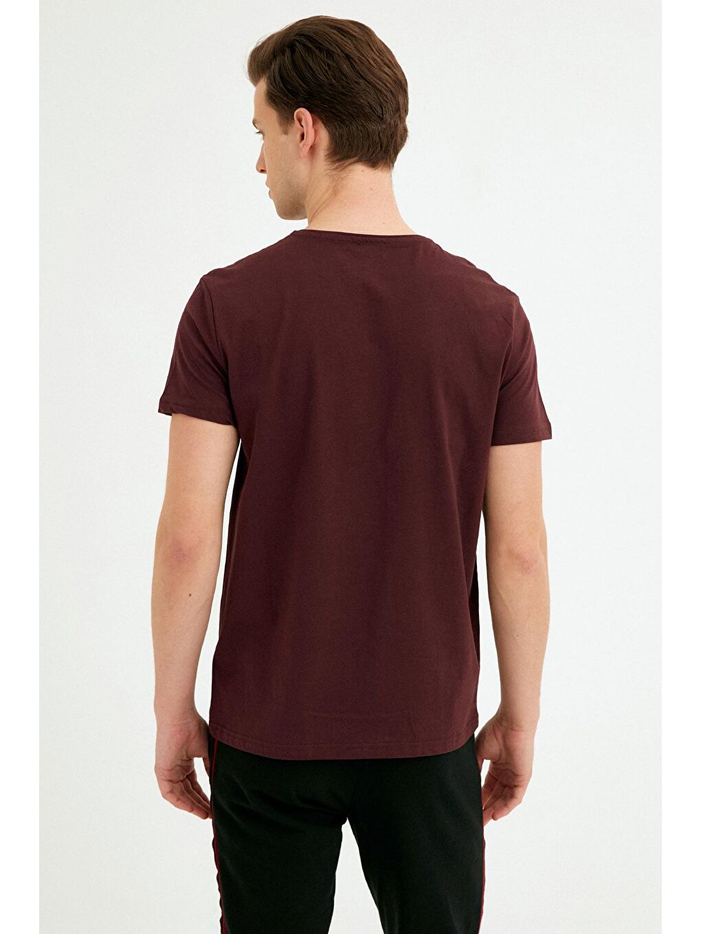 Mürdüm V Yaka Basic Tişört-3