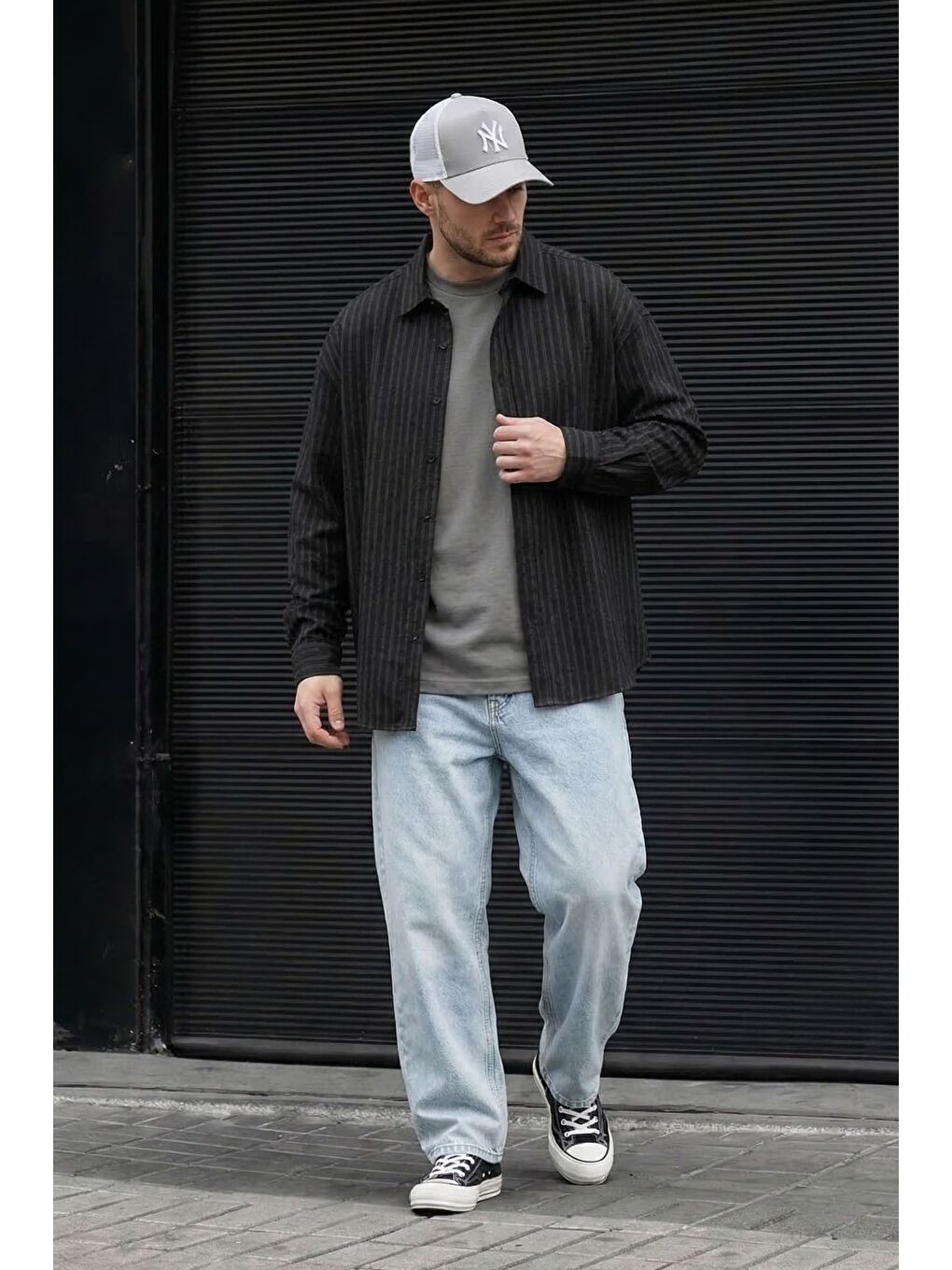 Erkek Oversize Çizgili Keten Karışımlı Gömlek Siyah-2