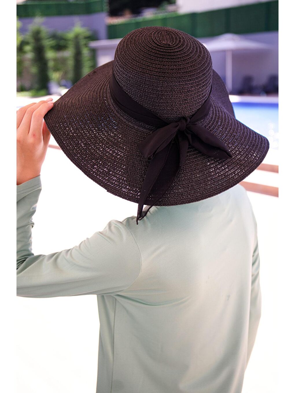 Fiyonklu Siyah Geniş Hasır Şapka 1423218-3