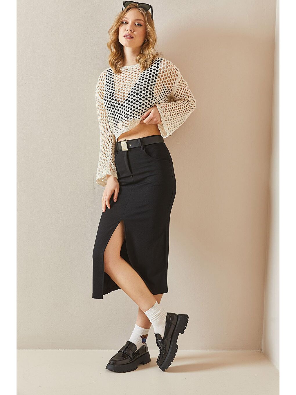 Siyah Yırtmaçlı Kalem Etek 3YXK7-47007-02-4