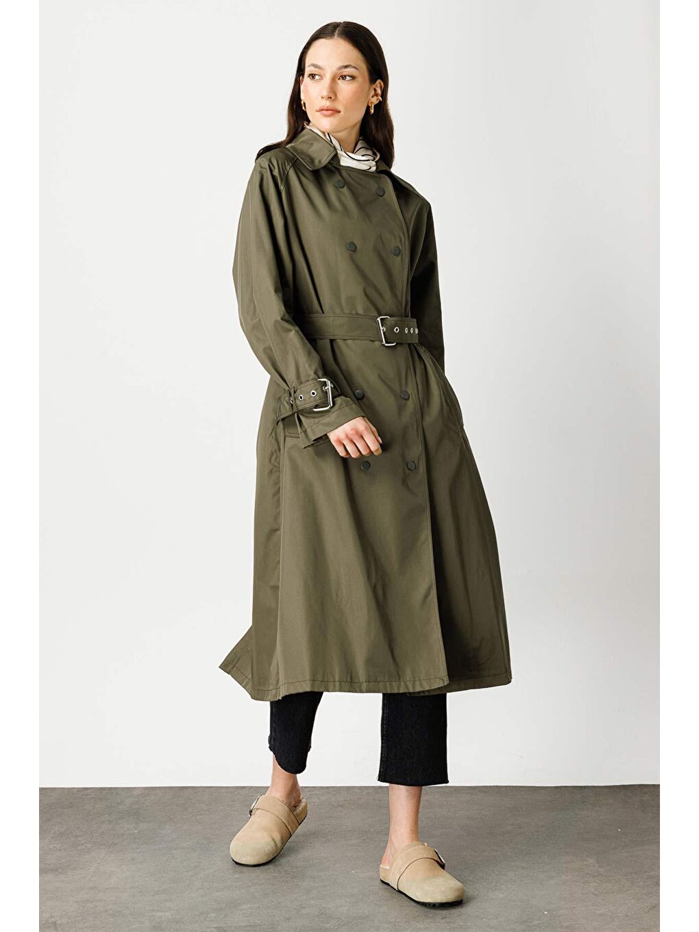 Metalik Aksesuarlı Oversize Trençkot - Haki-2