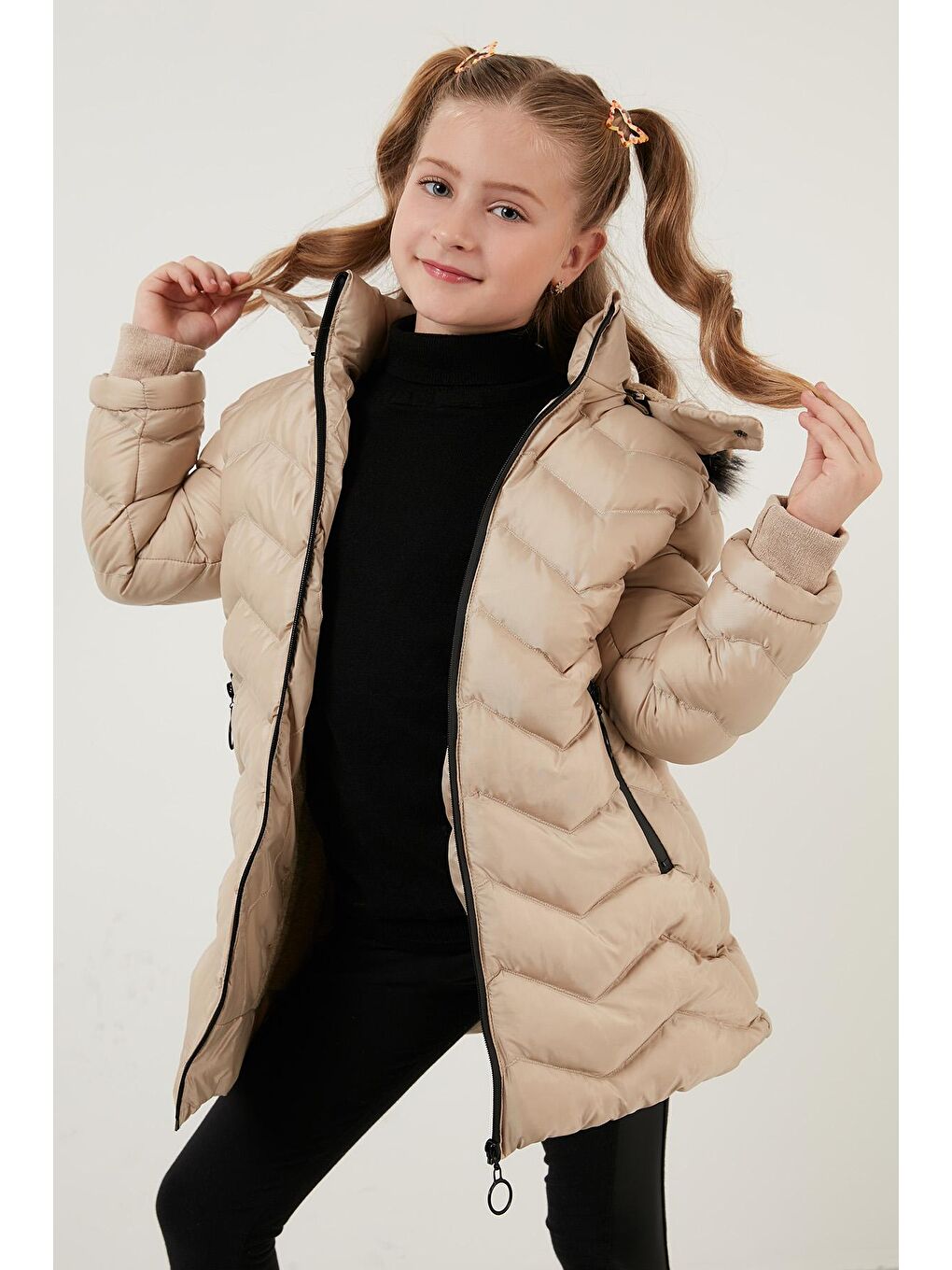 Kahverengi Pelüş Astarlı Yakası Suni Kürklü Çıkarılabilir Kapüşonlu Kışlık Mont 5766041-1
