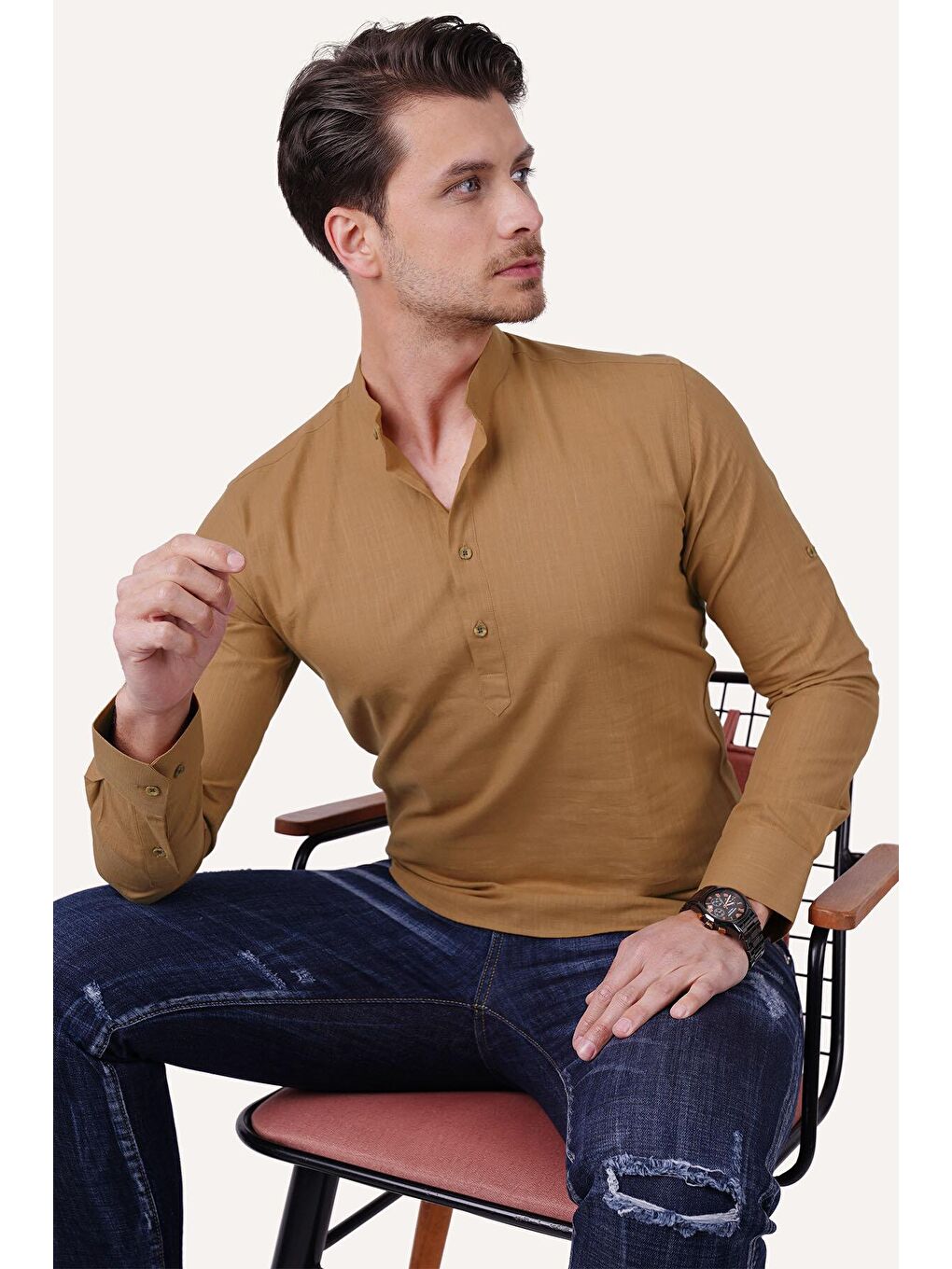 Kahverengi Taba Hakim Yaka Keten Üç Düğmeli Slimfit Erkek Gömlek-4