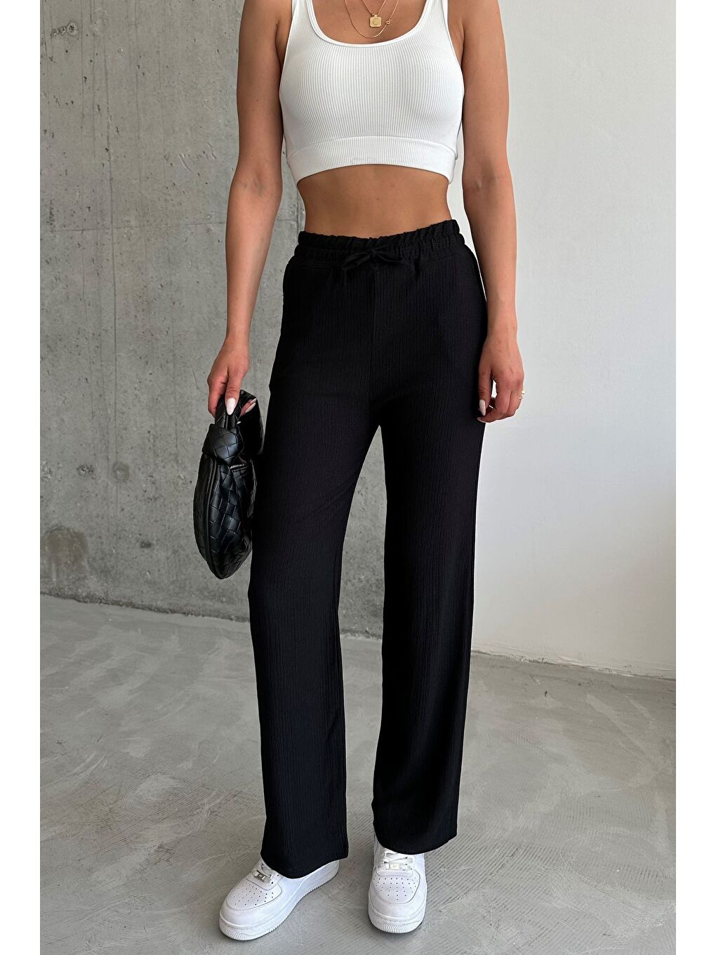 Kadın Siyah İspanyol Paça Rahat Kalıp Pantolon-3