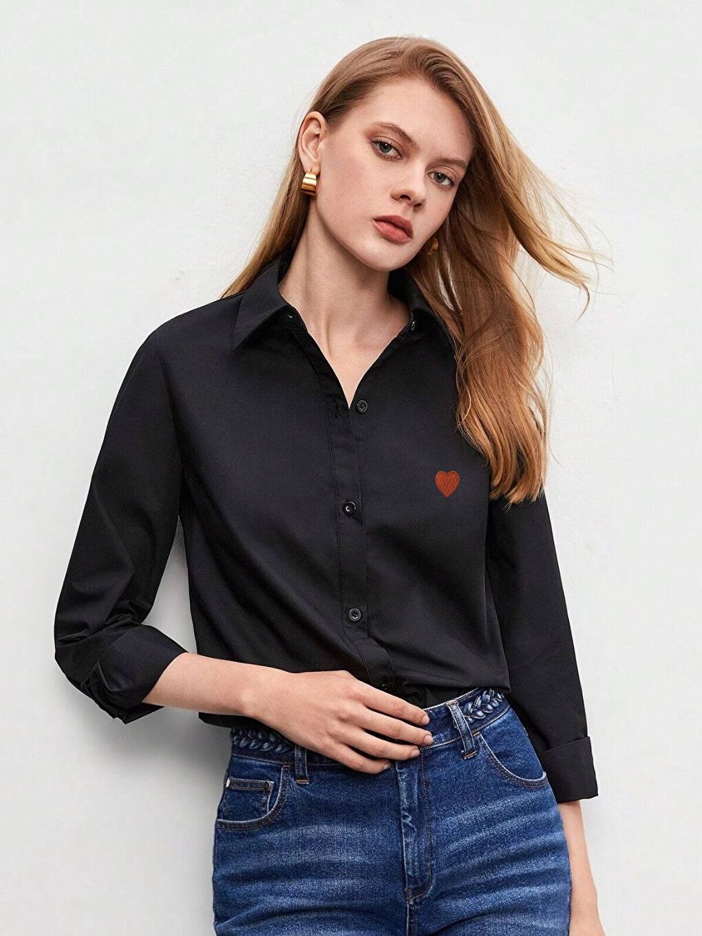 Kadın Siyah Kalp Baskılı Gömlek