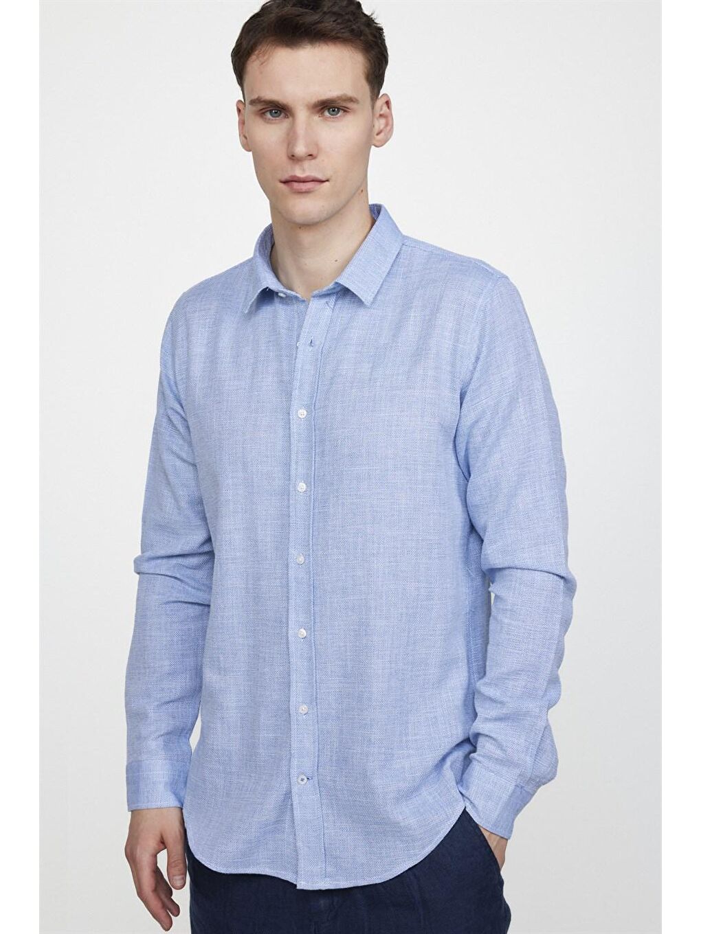 Slim Fit Uzun Kol Keten Efekt Düz Biyeli Mavi Gömlek