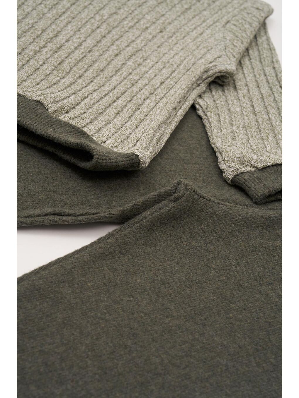 Jakarlı Taytlı Yeşil Alt Üst Takım-1