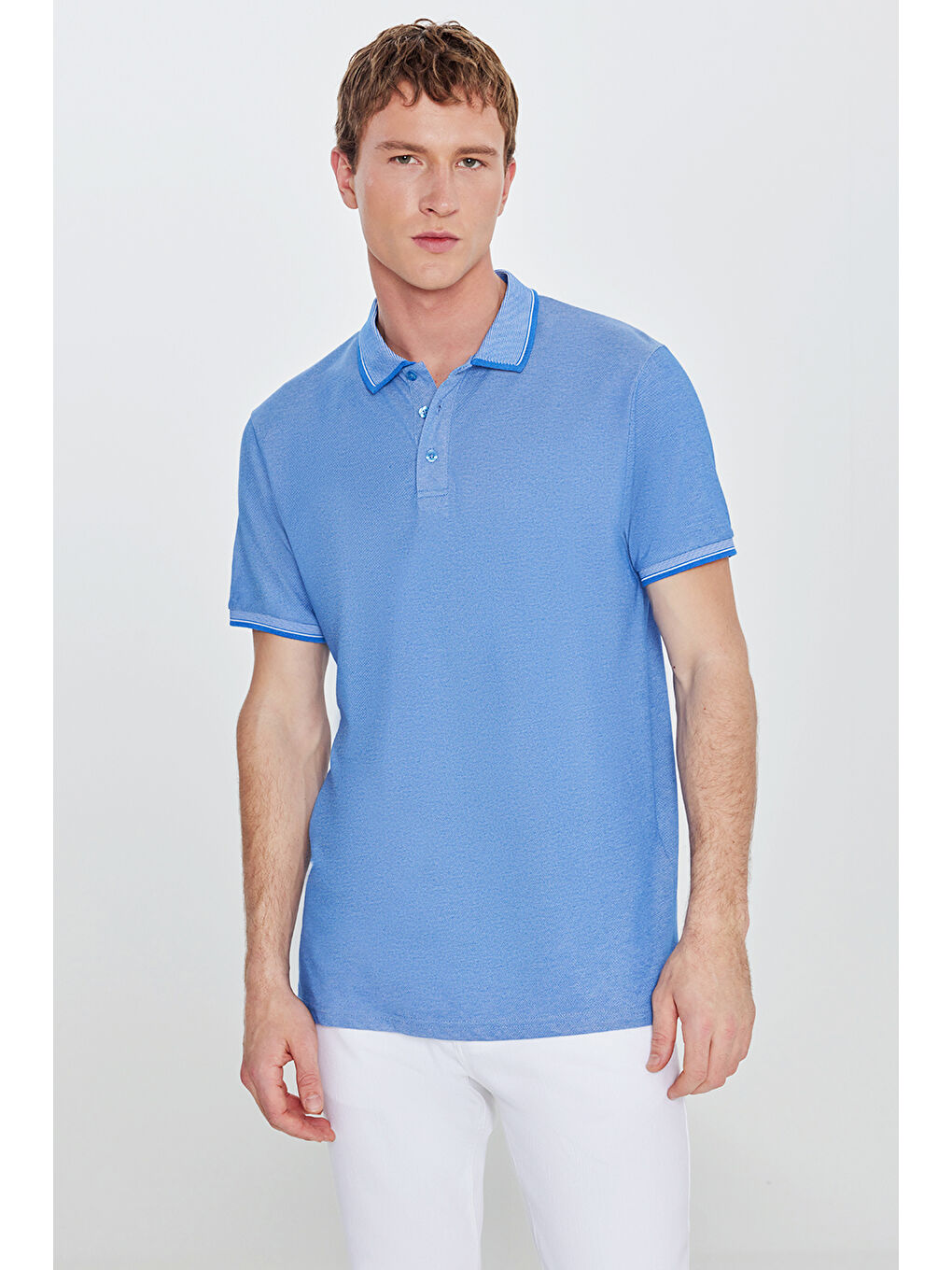 Mavi Erkek Saks-Beyaz Slim Fit Dar Kesim Kıvrılmaz Polo Yaka Kısa Kollu Tişört-1