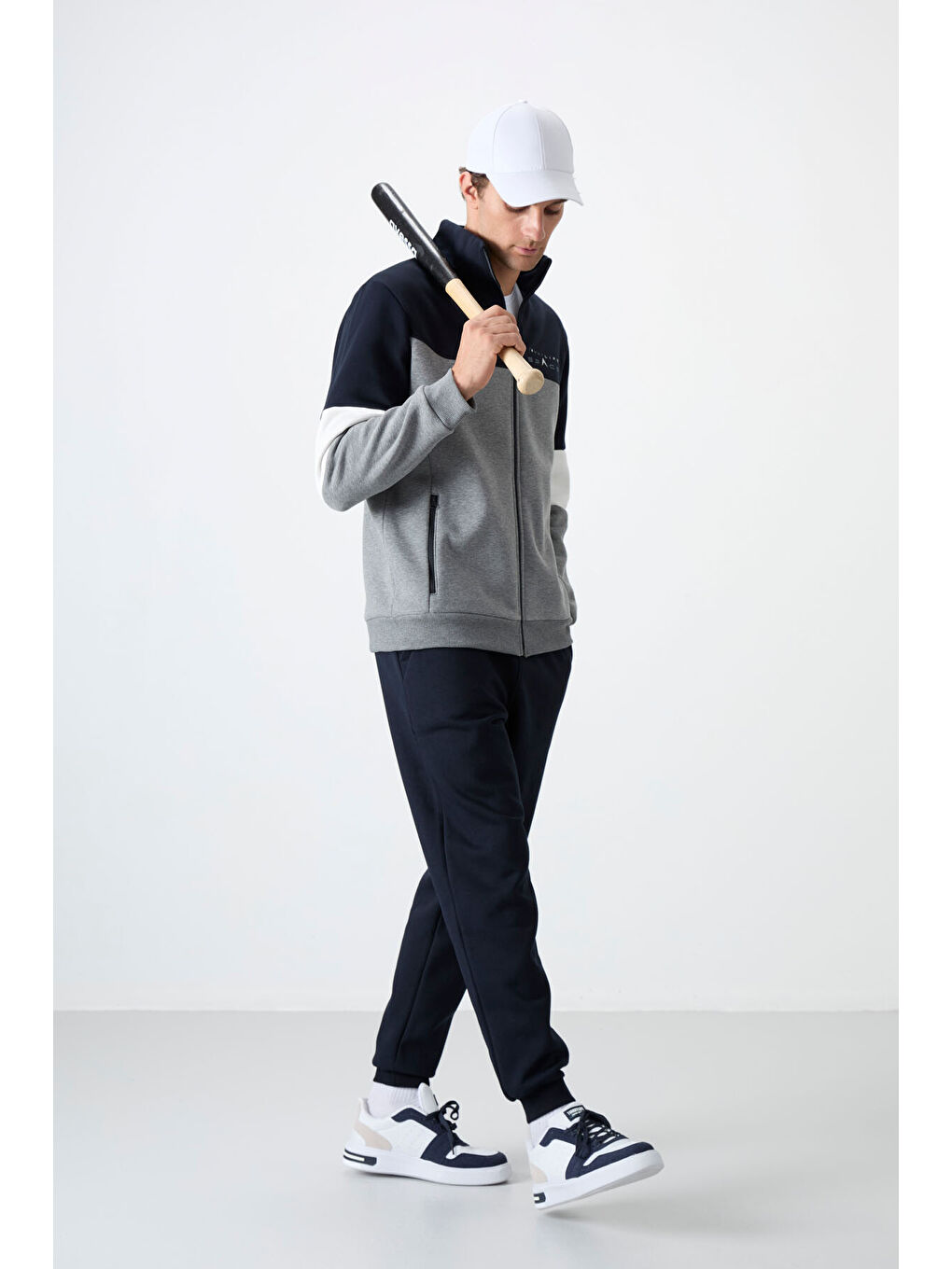 Gri Melanj - Lacivert Dik Yaka  Renk Geçişli İçi Polarlı Erkek Eşofman Takımı  - 85186-3