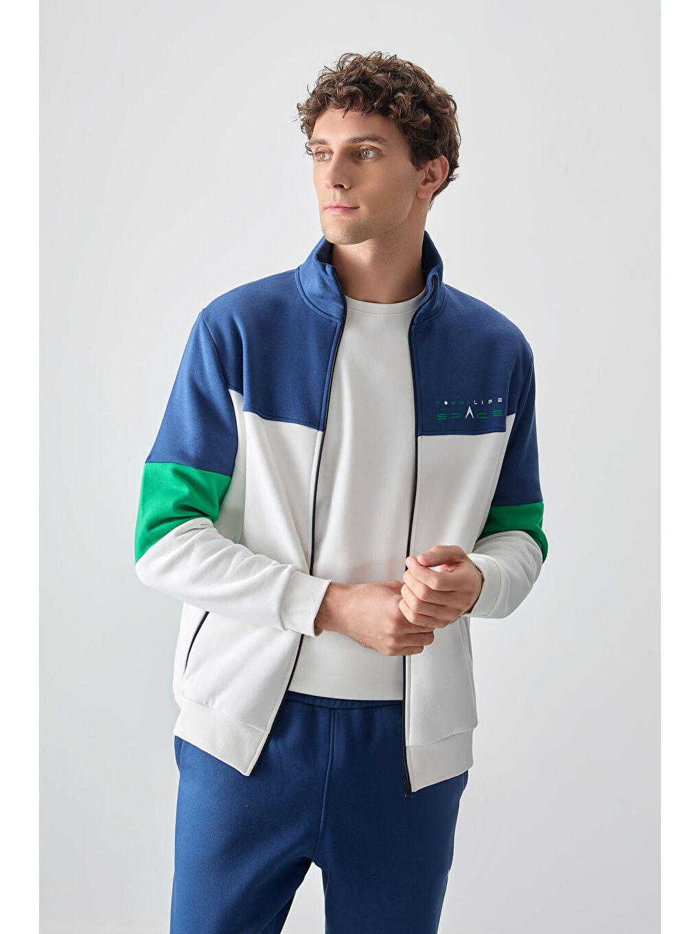 Lila Ekru - İndigo Dik Yaka  Renk Geçişli Baskı Detaylı Standart Kalıp Erkek Eşofman Takımı  - 85186-3