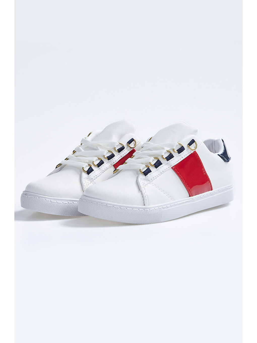 Beyaz - Lacivert Bağcıklı Şerit Detaylı Suni Deri Kadın Spor Ayakkabı - 89202-1