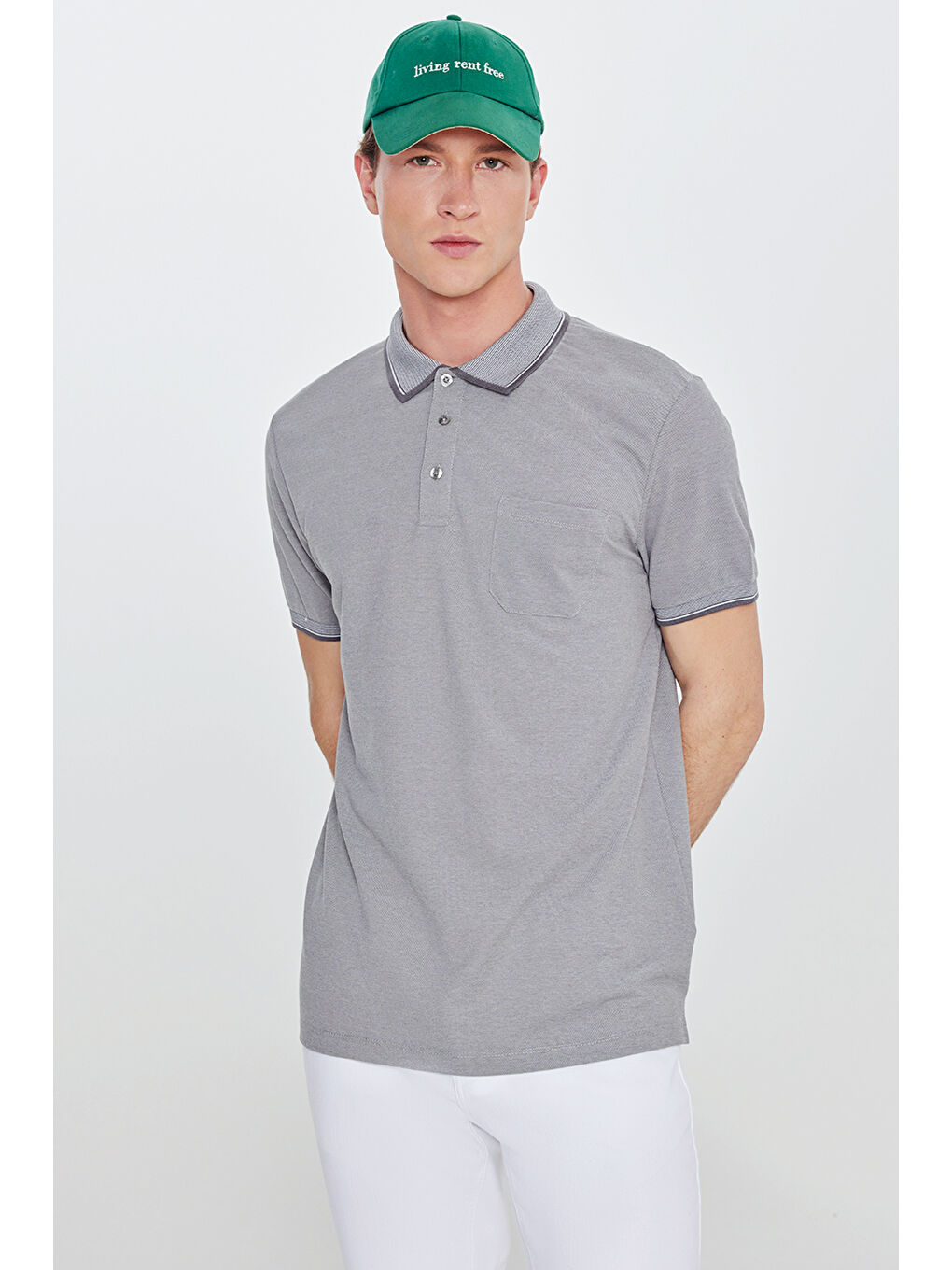 Erkek Gri Pamuklu Comfort Fit Rahat Kesim Polo Yaka Cepli Tişört-3