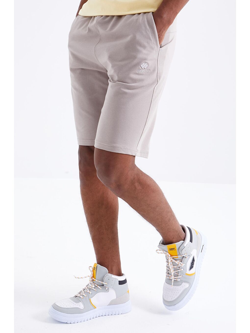 Koyu Bej Bağcıklı Standart Kalıp Basic Erkek Şort - 81212-3