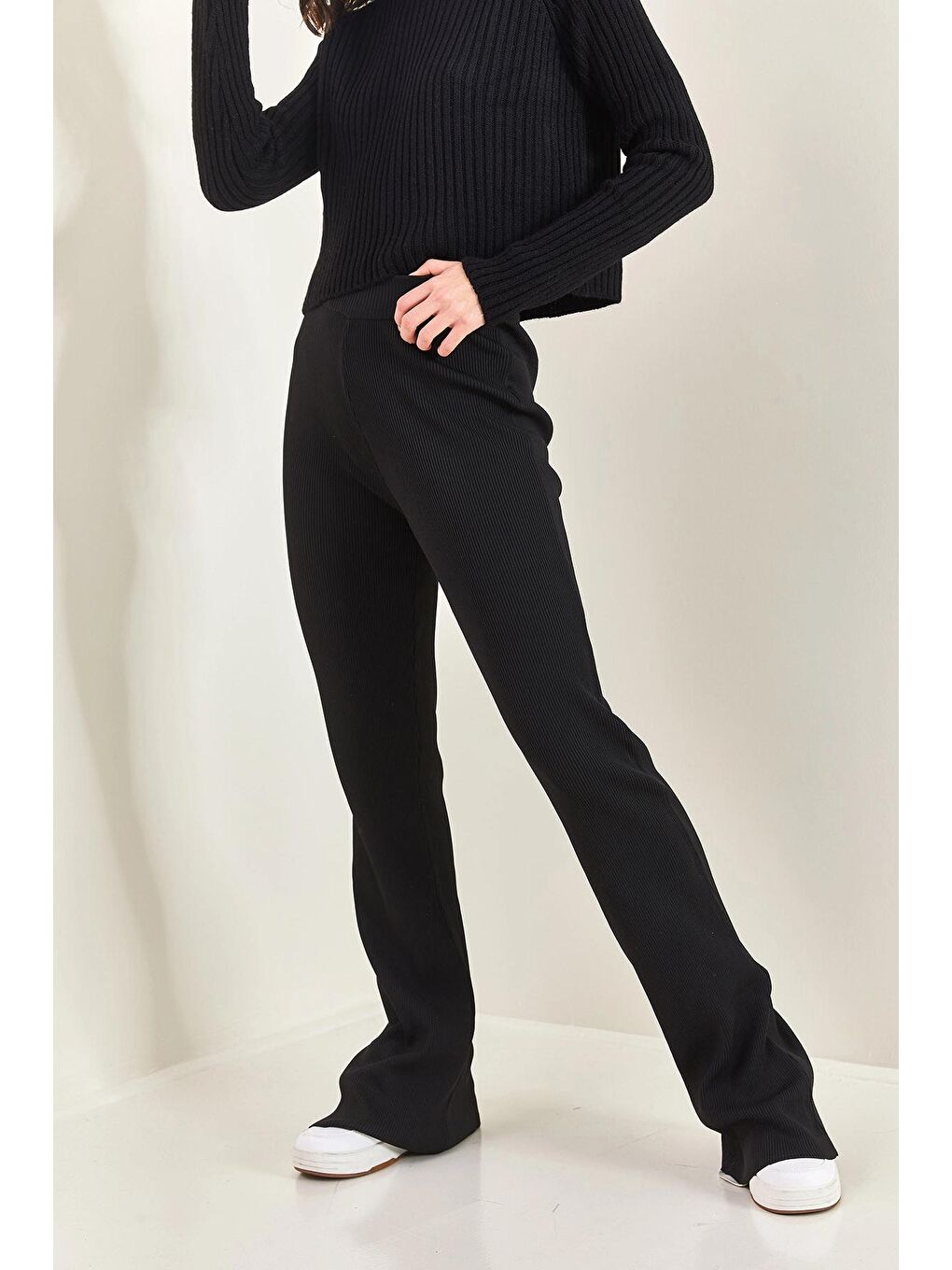 Siyah Kadın Fitilli Yüksek Bel Bol Paça Triko Pantolon-2