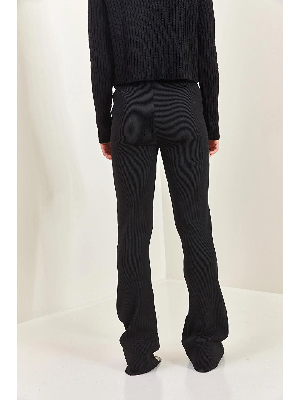 Siyah Kadın Fitilli Yüksek Bel Bol Paça Triko Pantolon-3