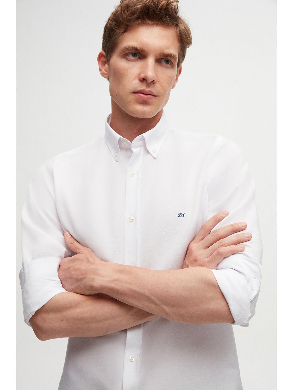 Slim Fit Beyaz Oxford Düğmeli Yaka Kolay Ütülenebilir Nakış Detaylı Pamuklu Gömlek-5
