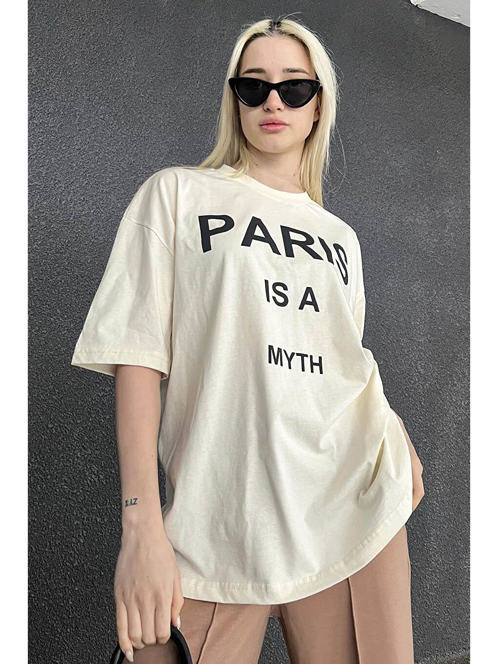 Ekru Paris Baskılı Kadın Tişört Mg1654-2