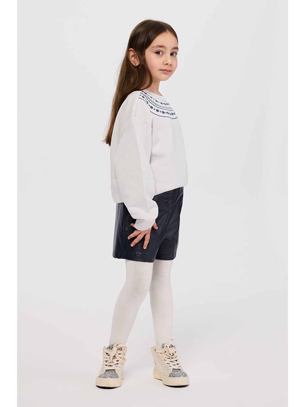 Kız Çocuk Deri Lacivert Şort