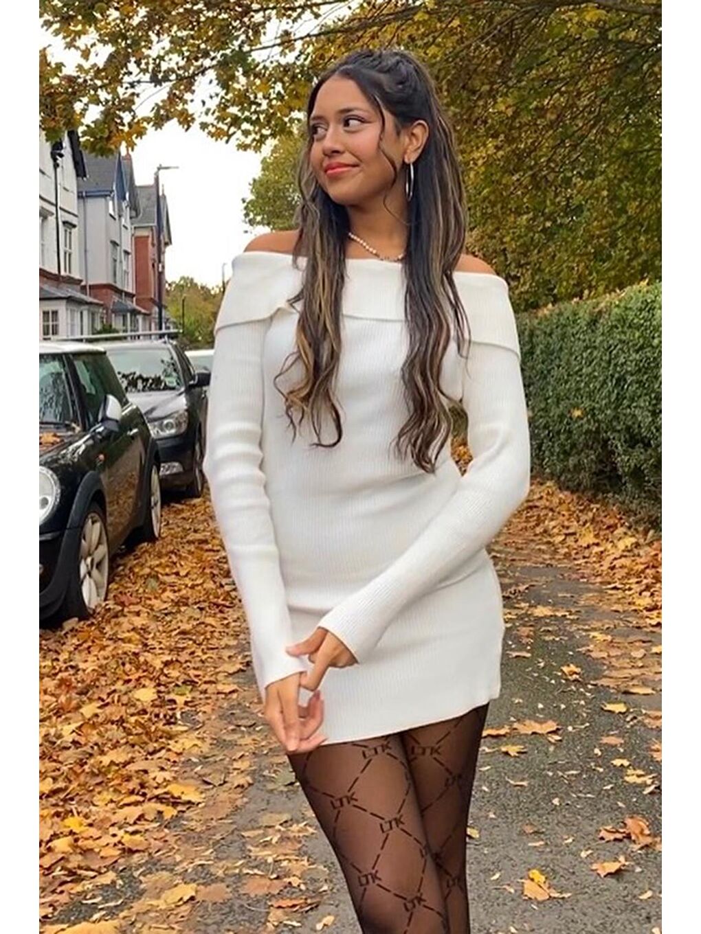 Beyaz Madonna Yaka Uzun Kollu Mini Elbise Mg1699-1