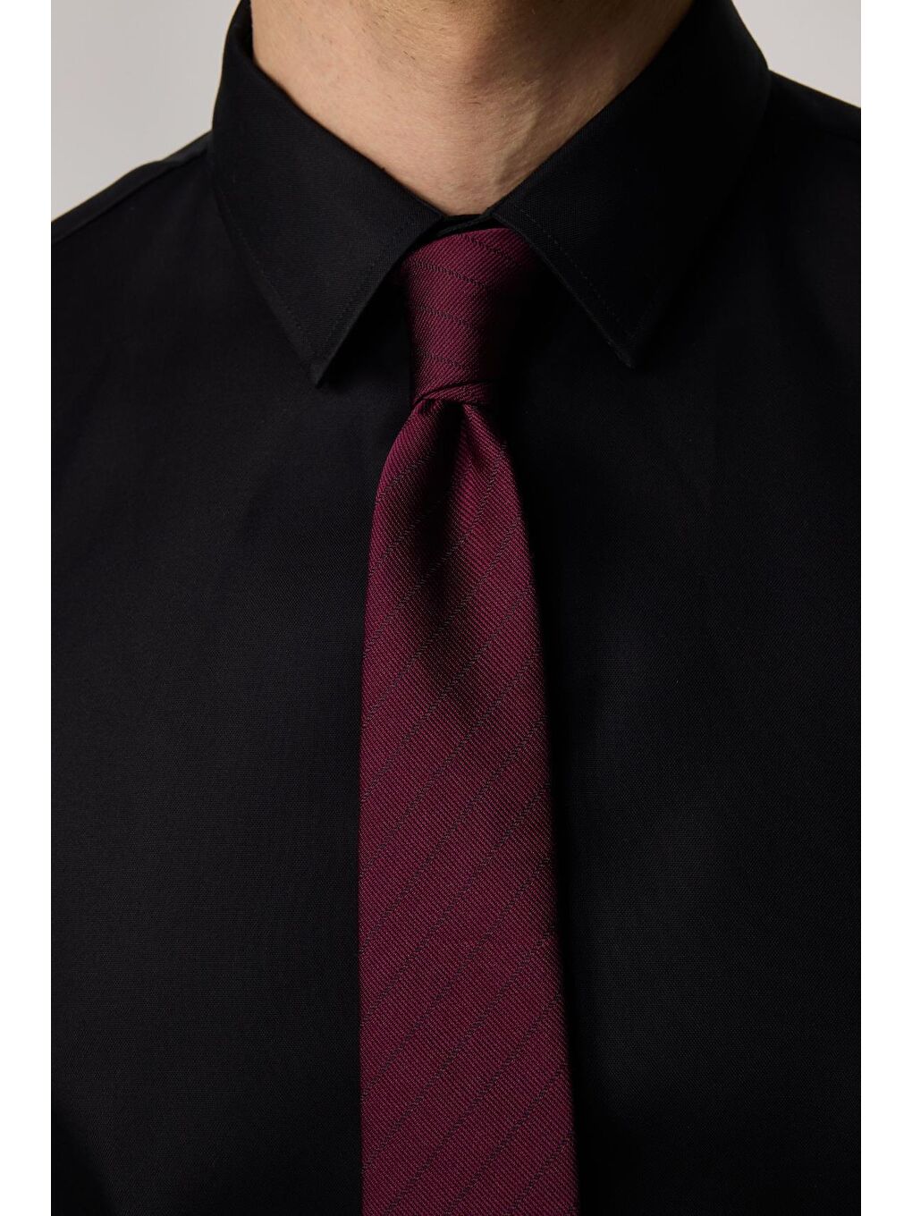 Slim Fit Siyah Non-Iron %100 Pamuk Ekoteks Belgeli Ütü Gerektirmez Gömlek-3