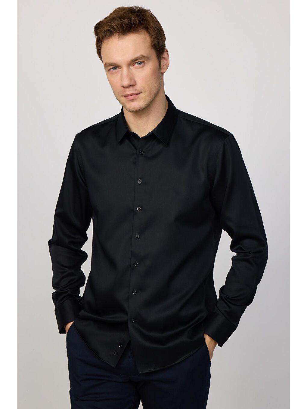 Slim Fit Siyah Non-Iron %100 Pamuk Ekoteks Belgeli Ütü Gerektirmez Gömlek-1