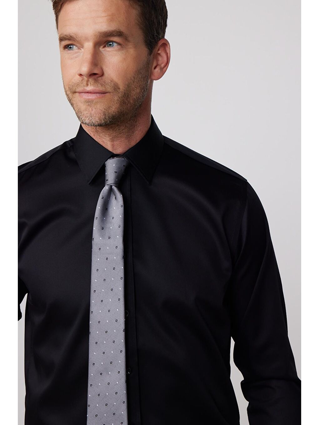 Regular Fit Siyah Non-Iron %100 Pamuk Ekoteks Belgeli Ütü Gerektirmez Gömlek-2