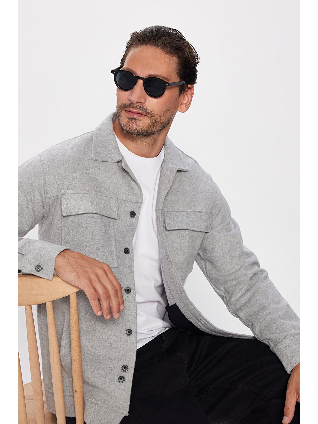 Erkek Relax Fit Rahat Kesim Cepli Düz Apaş Yaka Gri Mont Gömlek-2