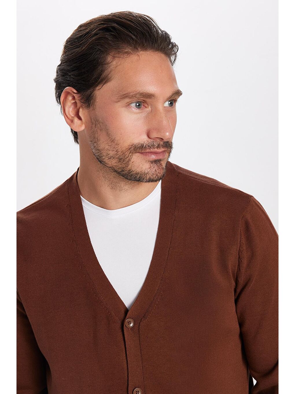 Erkek Standart Fit Normal Kesim Düğmeli Düz Pamuklu Kahverengi Hırka-1