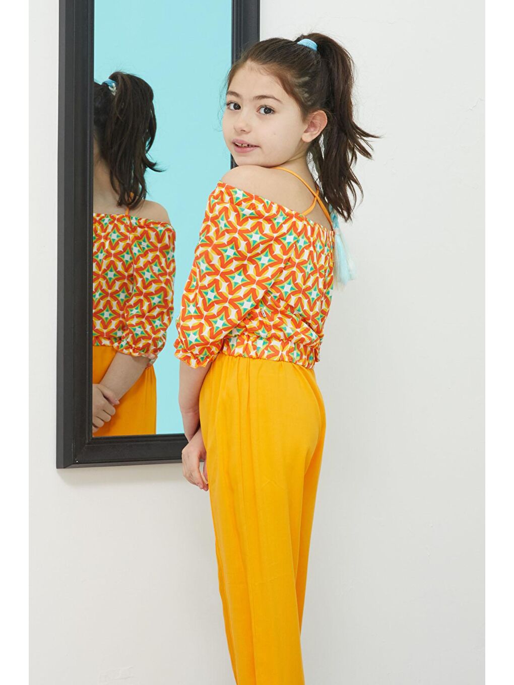 Turuncu Desenli Bluz ve Pantolonlu Kız Takım 15388-4