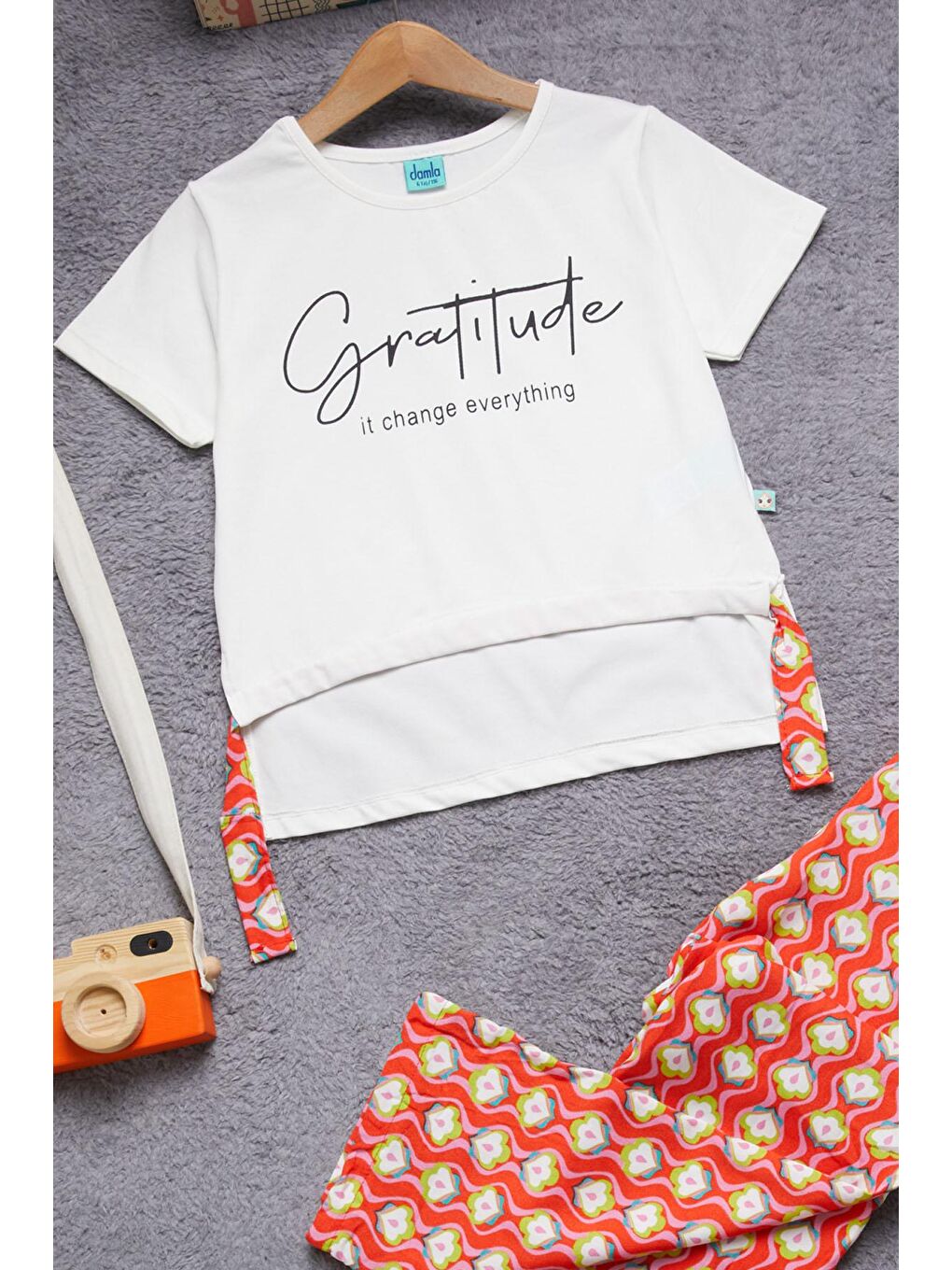 Kız Çocuk Beyaz Yazılı Pantolonlu Bluz Takım 15273-2