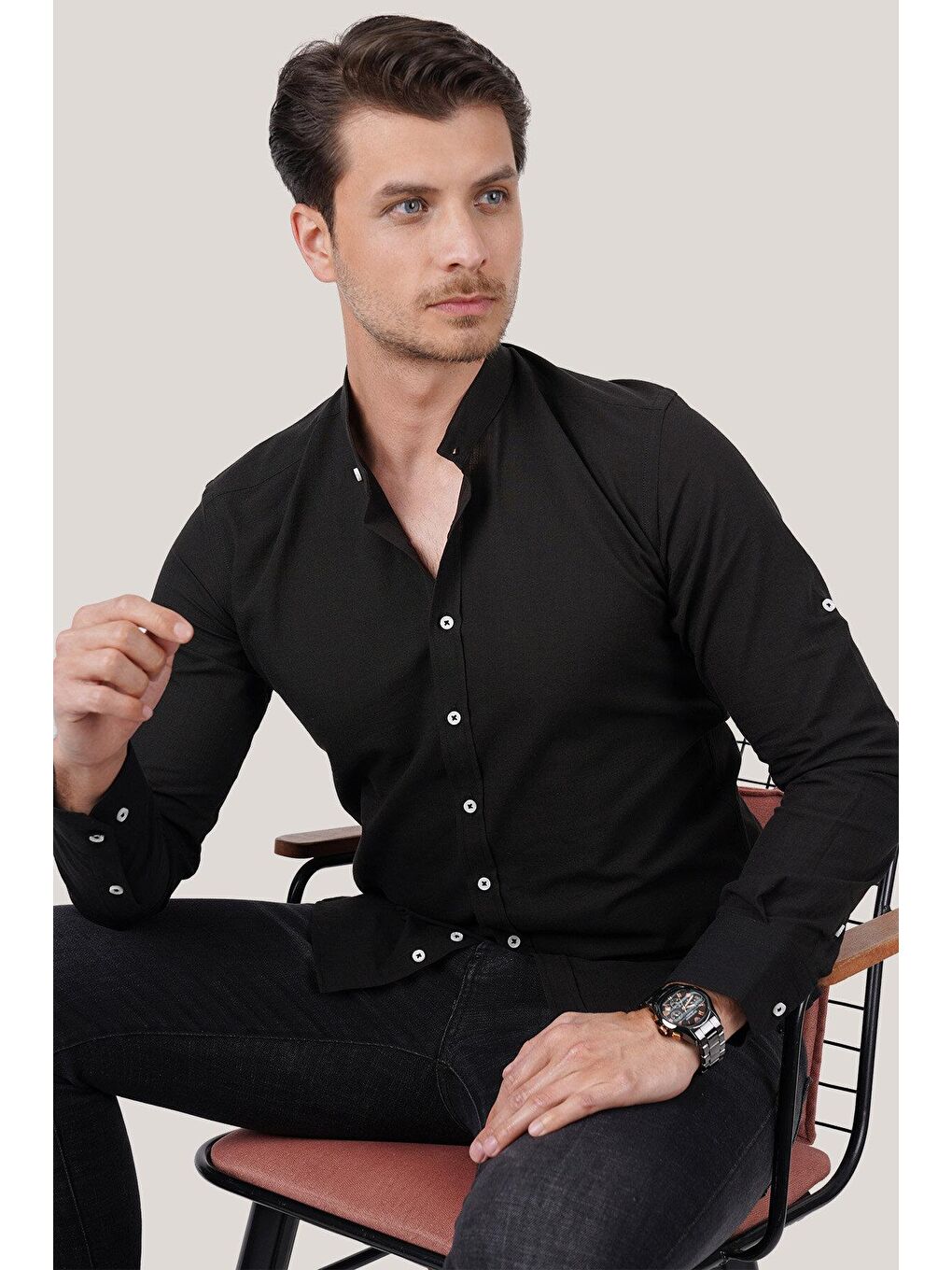 Hakim Yaka Koyu Siyah Keten Slimfit Erkek Gömlek-2