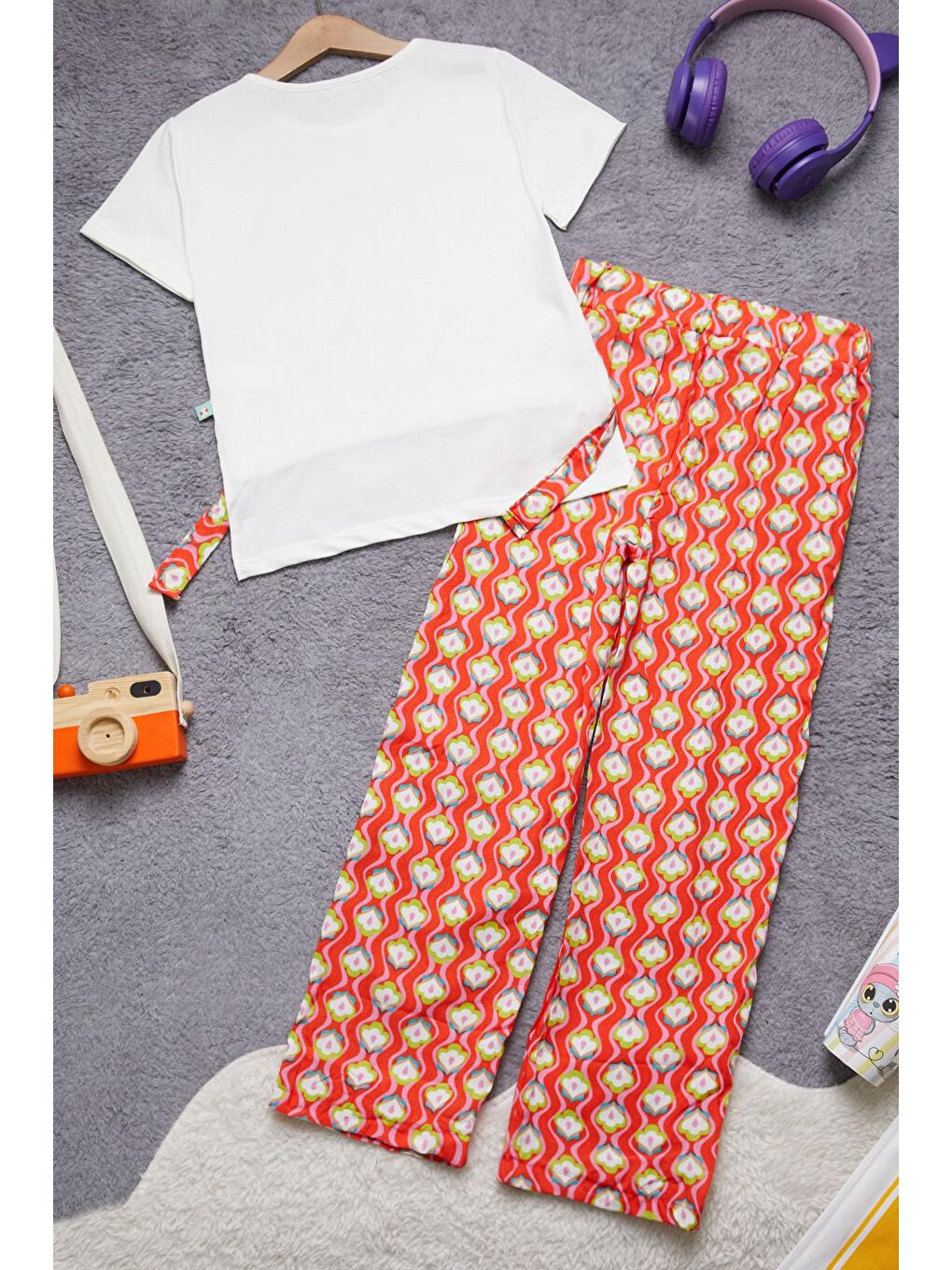 Kız Çocuk Beyaz Yazılı Pantolonlu Bluz Takım 15273-4